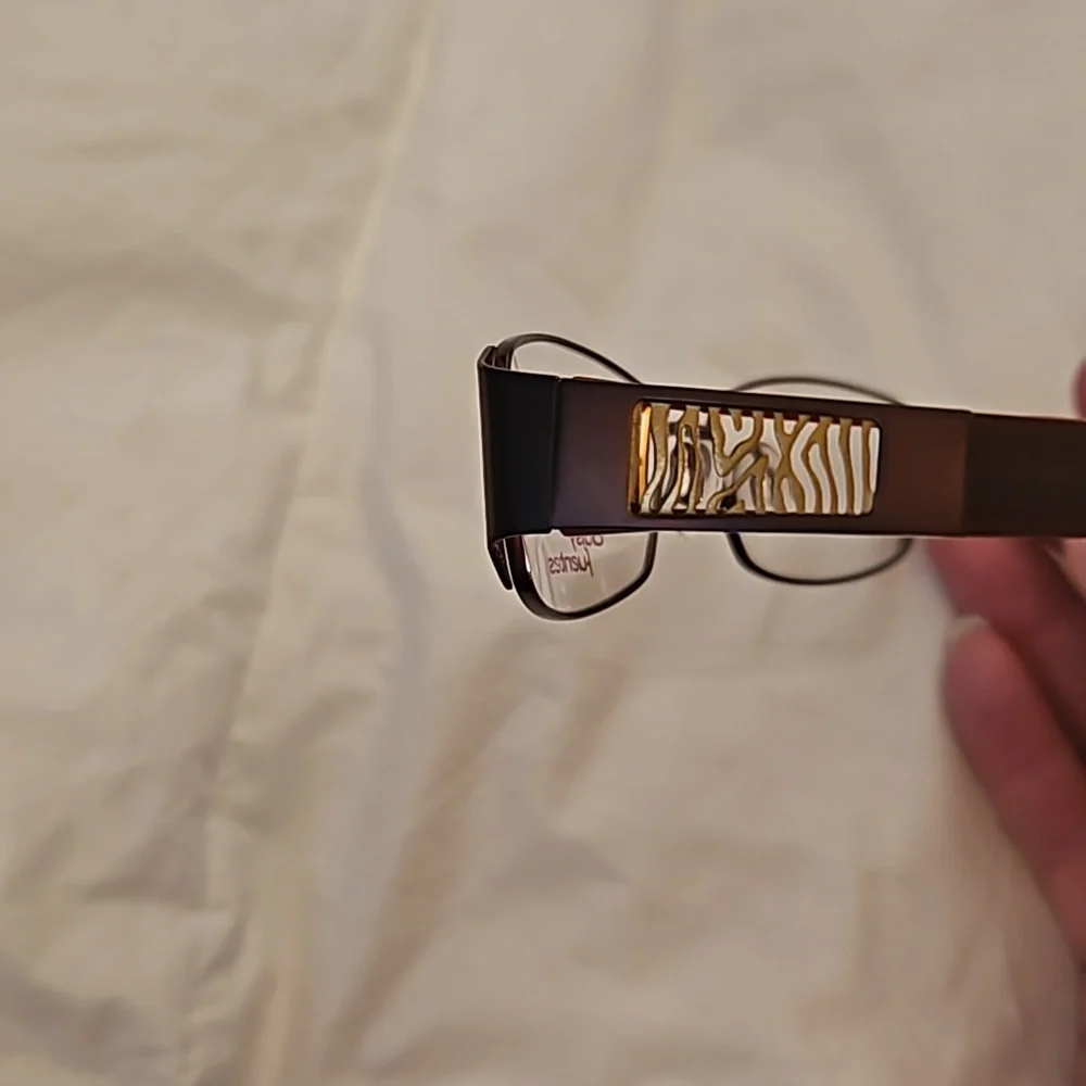 New Daisy Fuentes glasses frames (53 15)